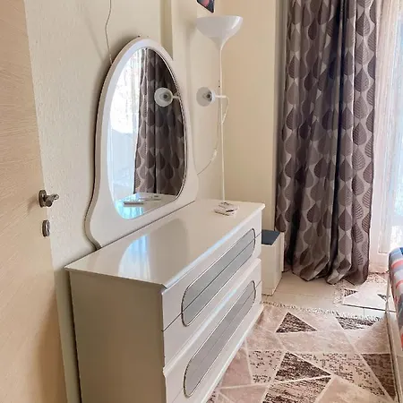 Apartament Varvakis *